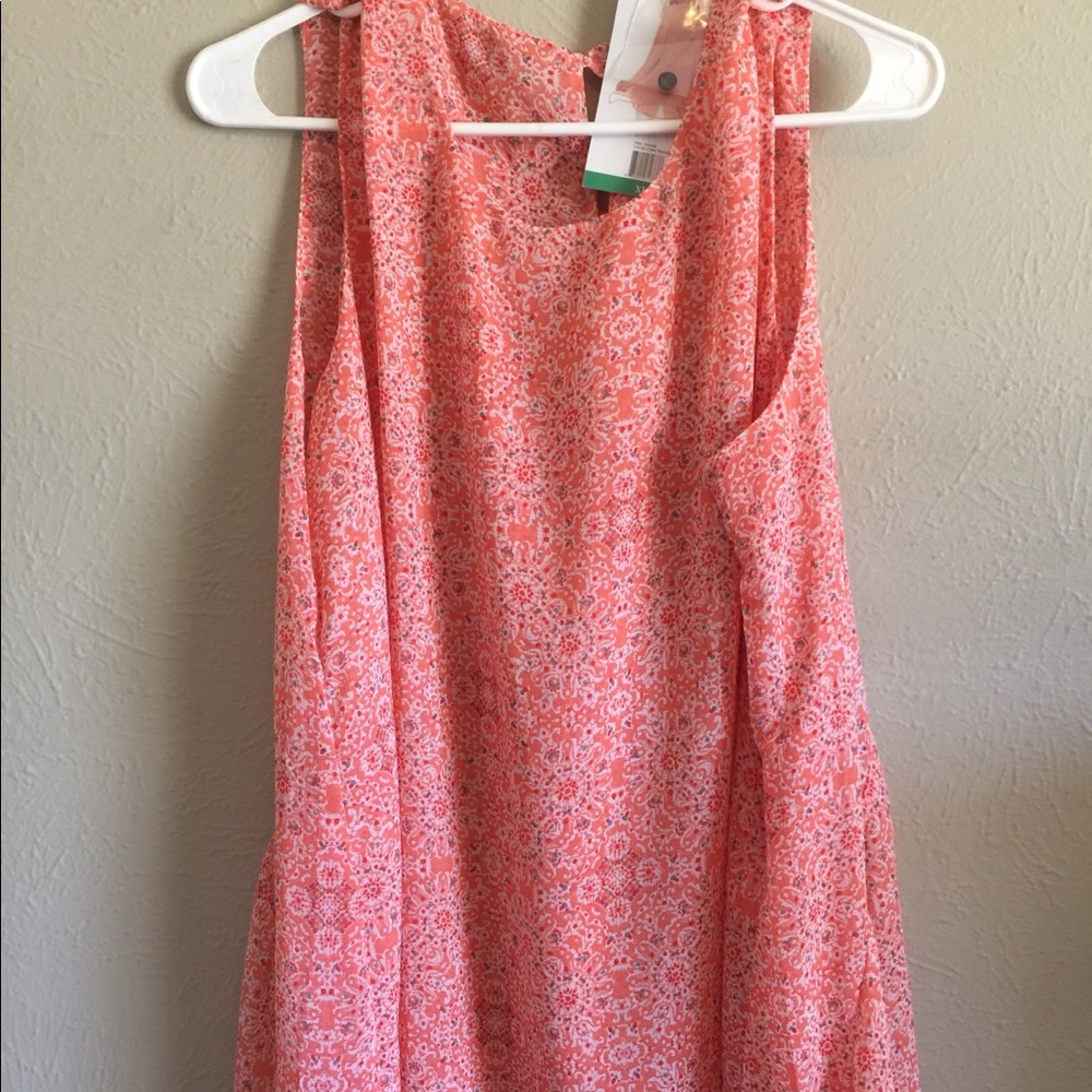 FREE SHIPPING 🎉NWOT fever top